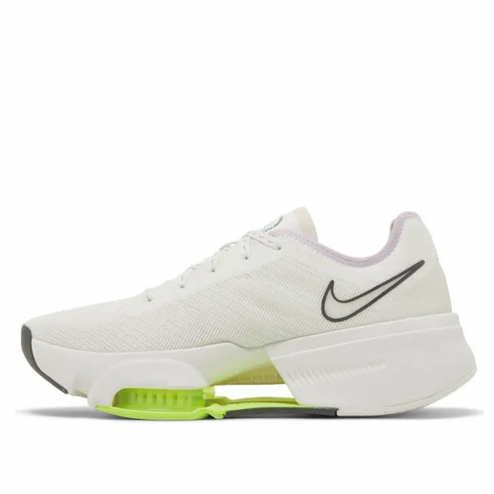 Nike White and Green Athletic Shoes with Breathable Mesh Size 9.5 $75